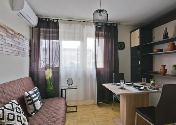 Parkview With Balcony 斯普利特