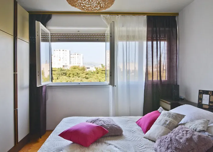 Parkview With Balcony * 斯普利特