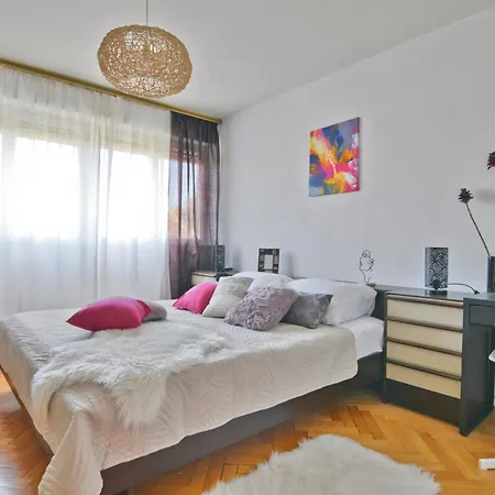 Apartman Parkview With Balcony